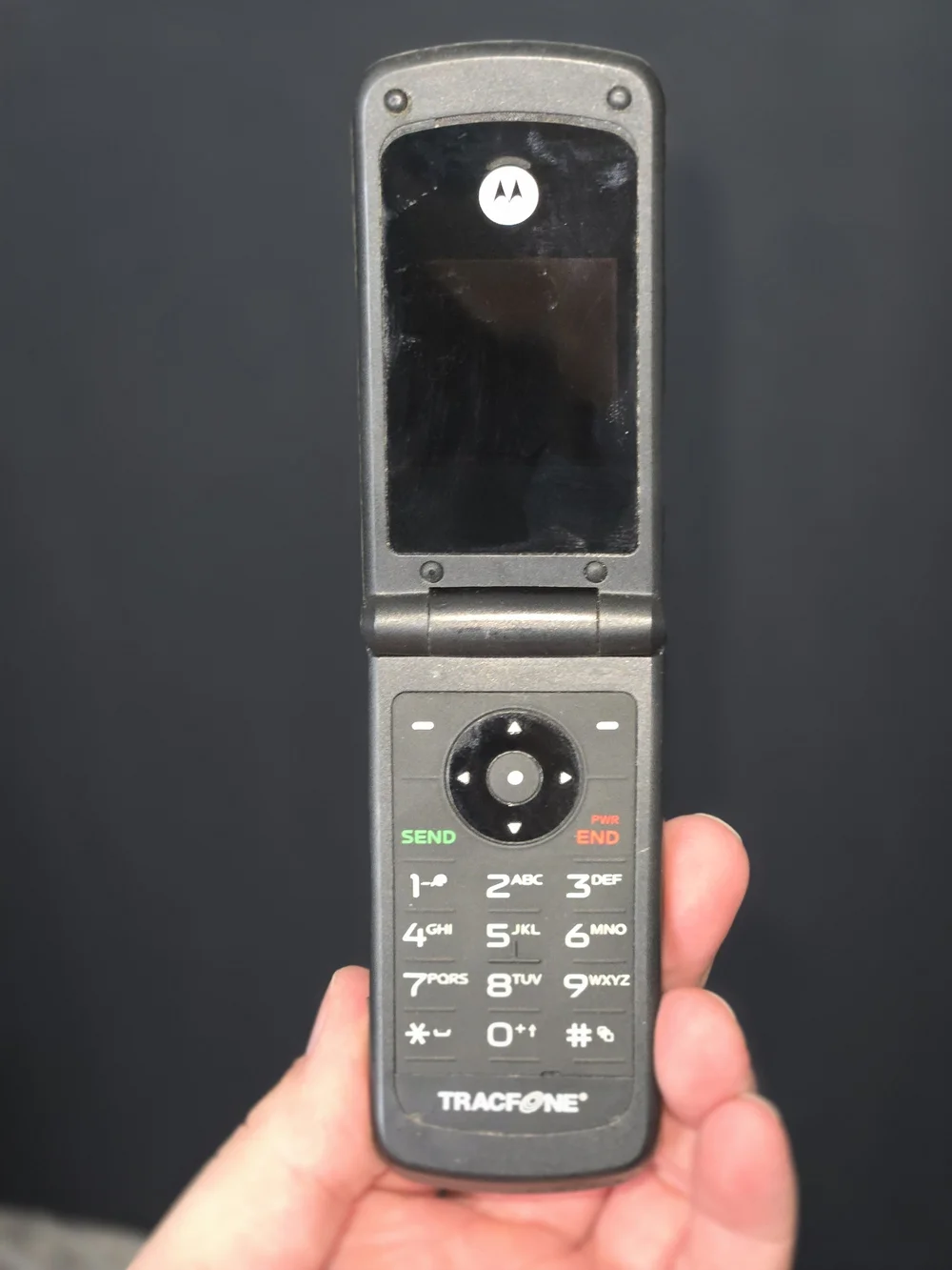Motorola Cellular Flip Phone (Tracfone) Cellphone It Turns On